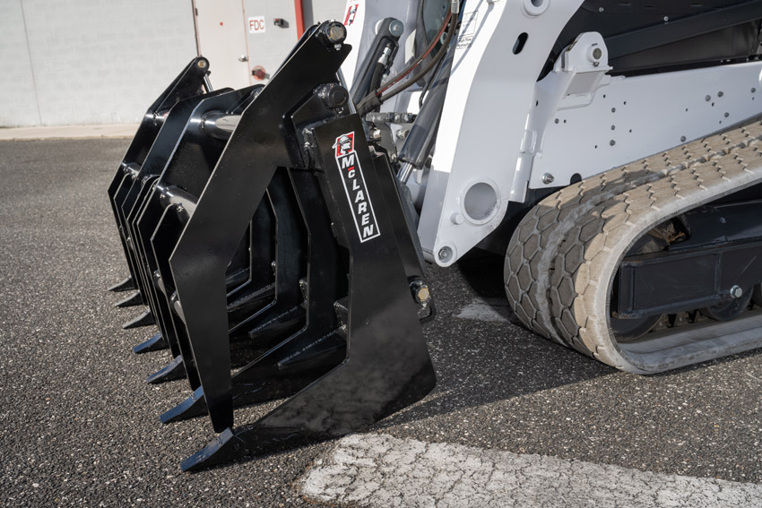 grapple bucket on bobcat track loader